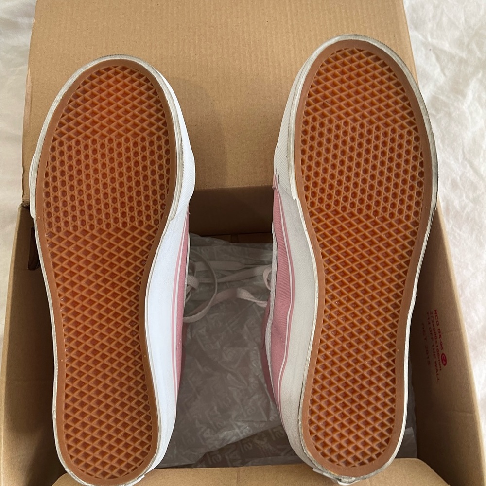 Vans - Picture 3 of 3